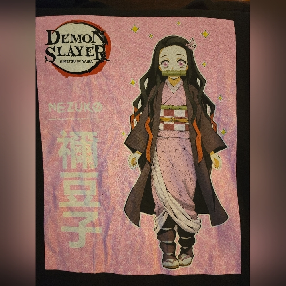 Demon Slayer Black Shirt Kimetsu no Yaba Nezuko T-Shirt Adult Mens Size Small